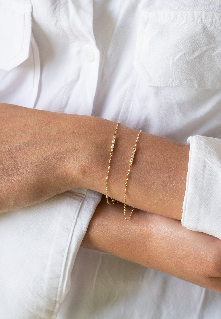 Gold Fio Bracelet with Diamonds - Adriana Chede Jewellery