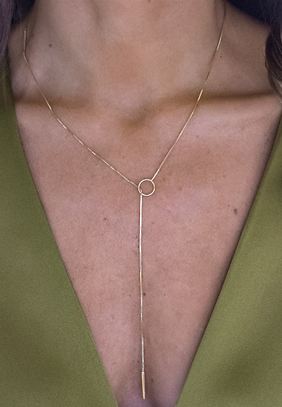 Hug Lariat 18ct Gold Necklace - Adriana Chede Jewellery