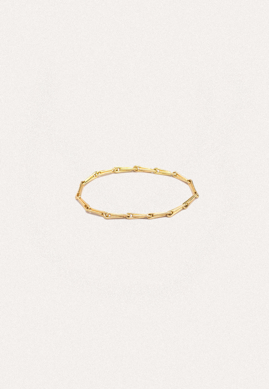 Loa Mini Chain Ring - 18ct Solid Gold Adriana Chede Jewellery London
