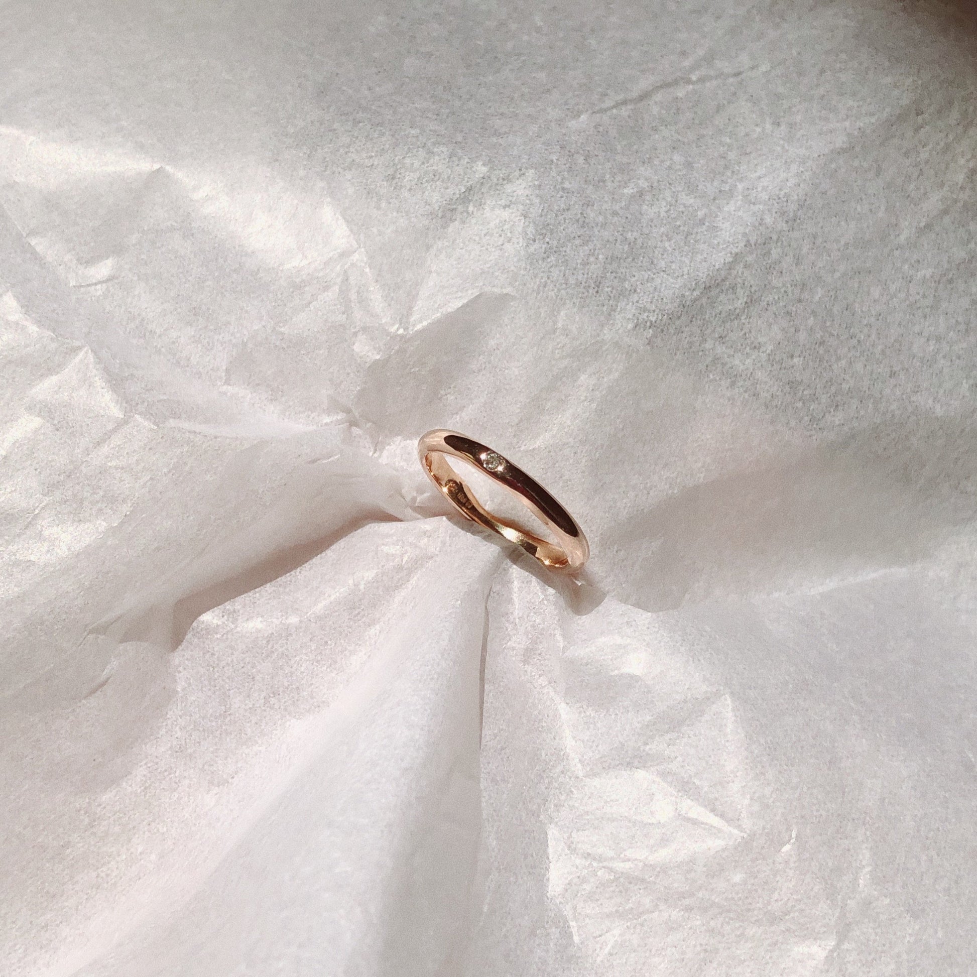 Single Diamond Rose Gold Wedding Band - Adriana Chede Jewellery